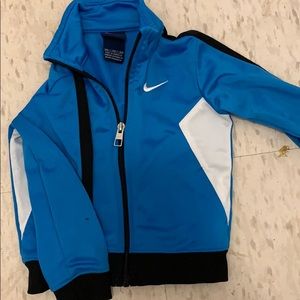 boys nike sweater